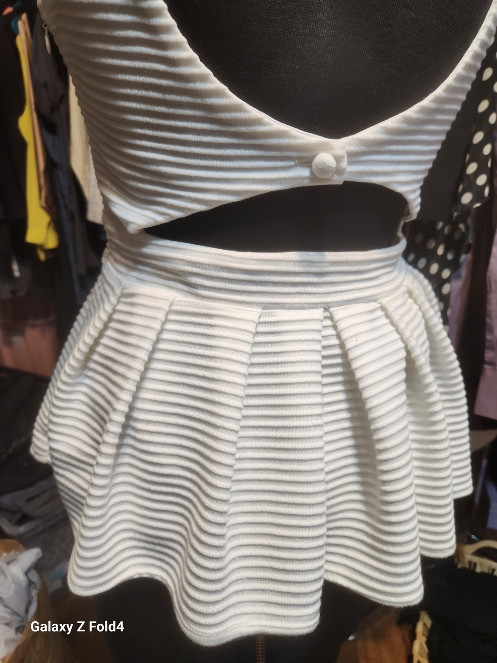 ANGL White Ribbed Peplum Tank M - Picture 4 of 13